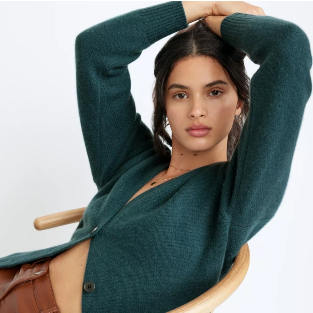 Wilfred Claire Cashmere Cardigan in Suave Green